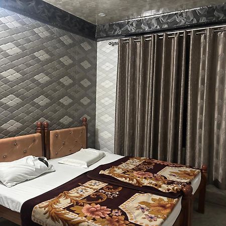 Sgh Guest House Mathura Buitenkant foto