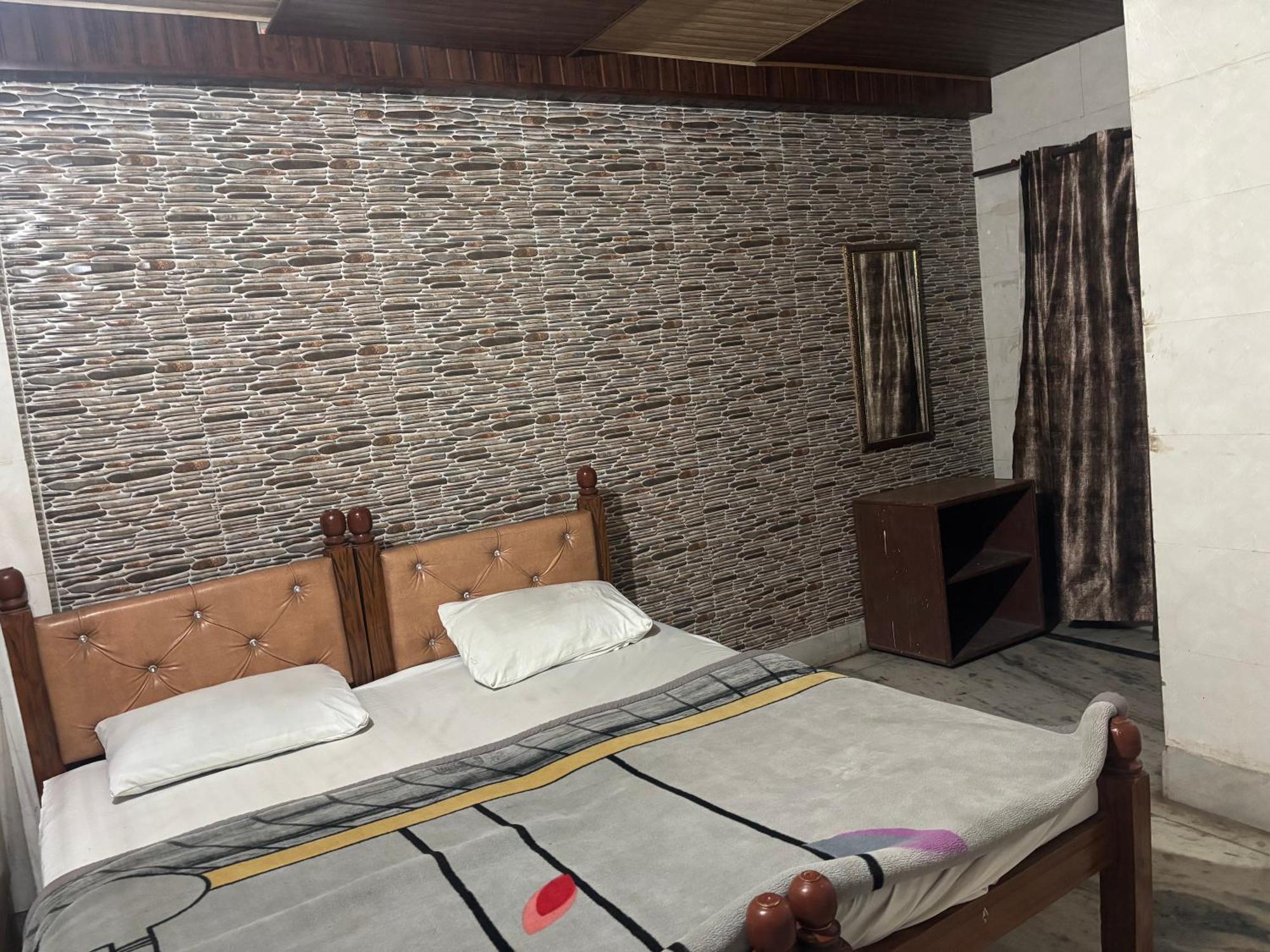 Sgh Guest House Mathura Buitenkant foto