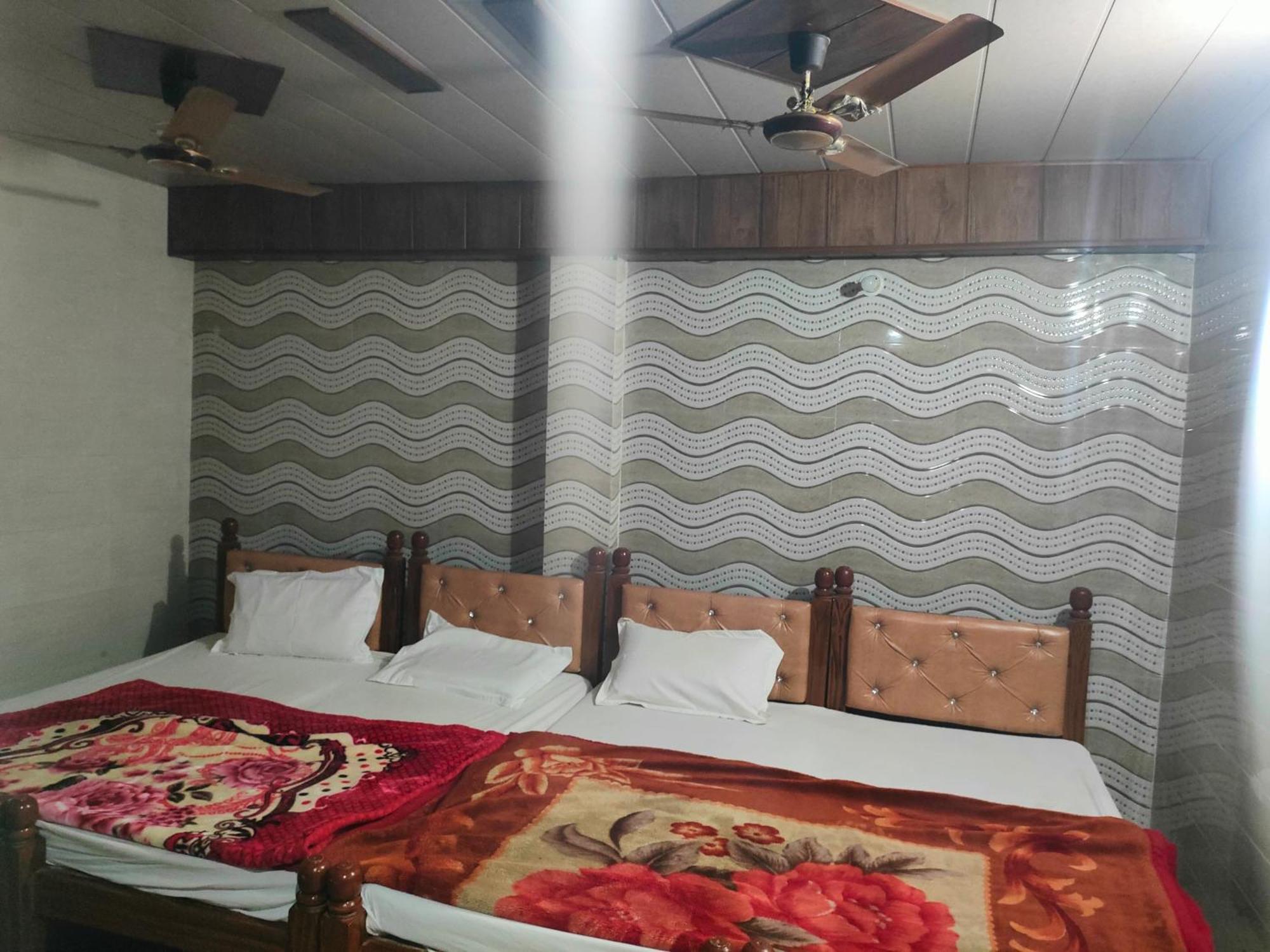 Sgh Guest House Mathura Buitenkant foto